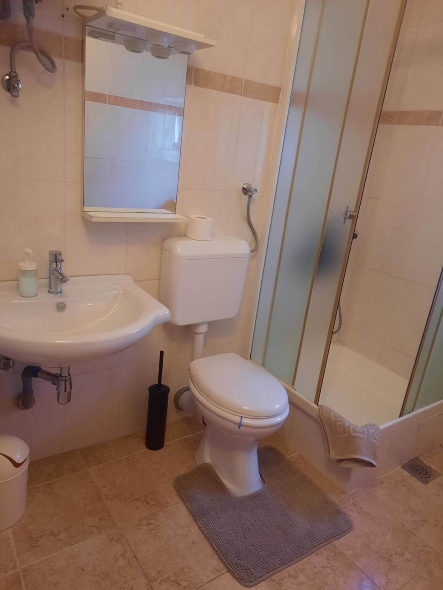 Kornić Apartmani Darko מראה חיצוני תמונה